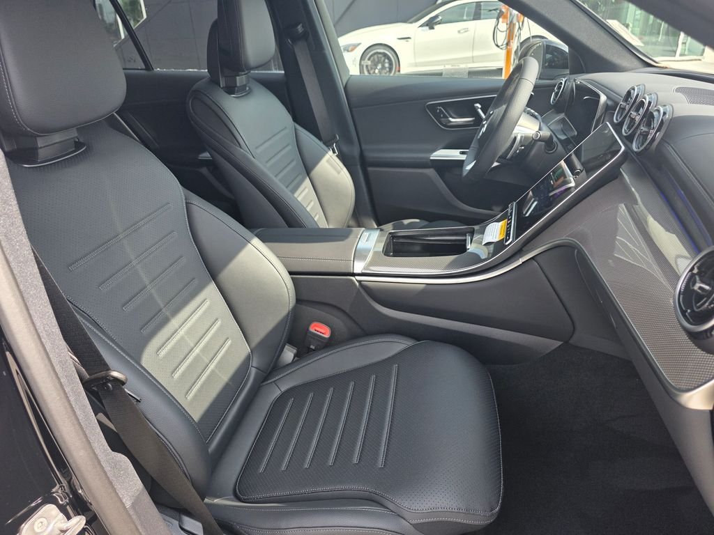 New 2026 Black Mercedes-Benz GLC 300 image 22