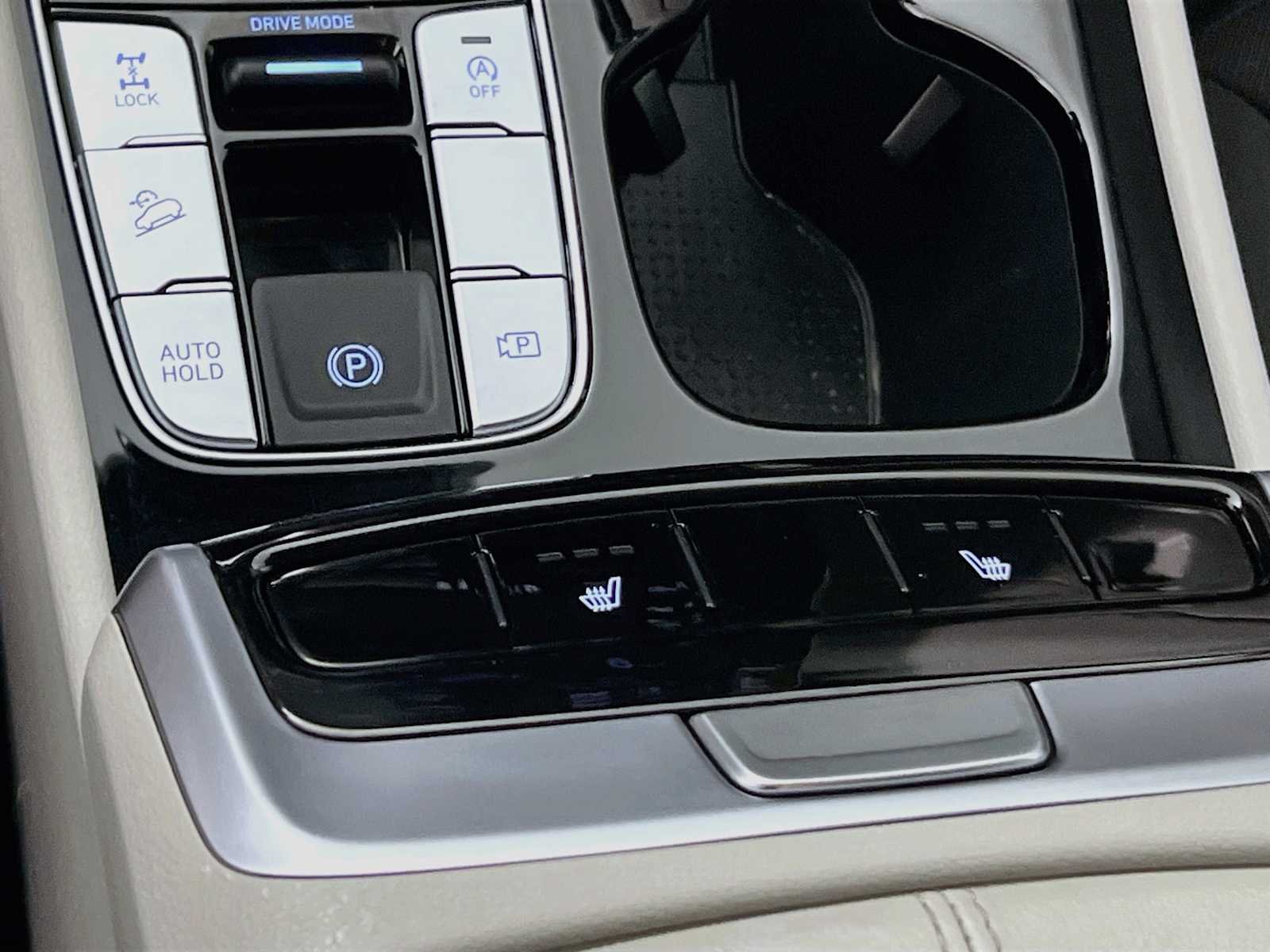 Certified Used 2024 Deep Sea Hyundai SEL image 21