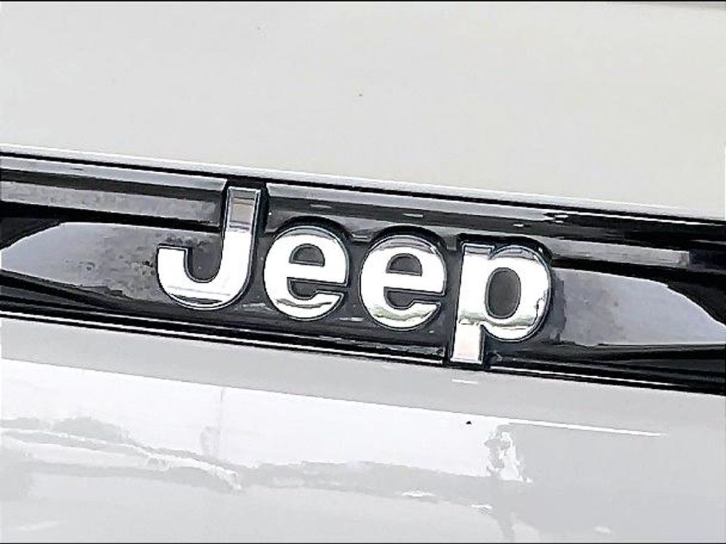 Used 2023 White Jeep 4xe image 29