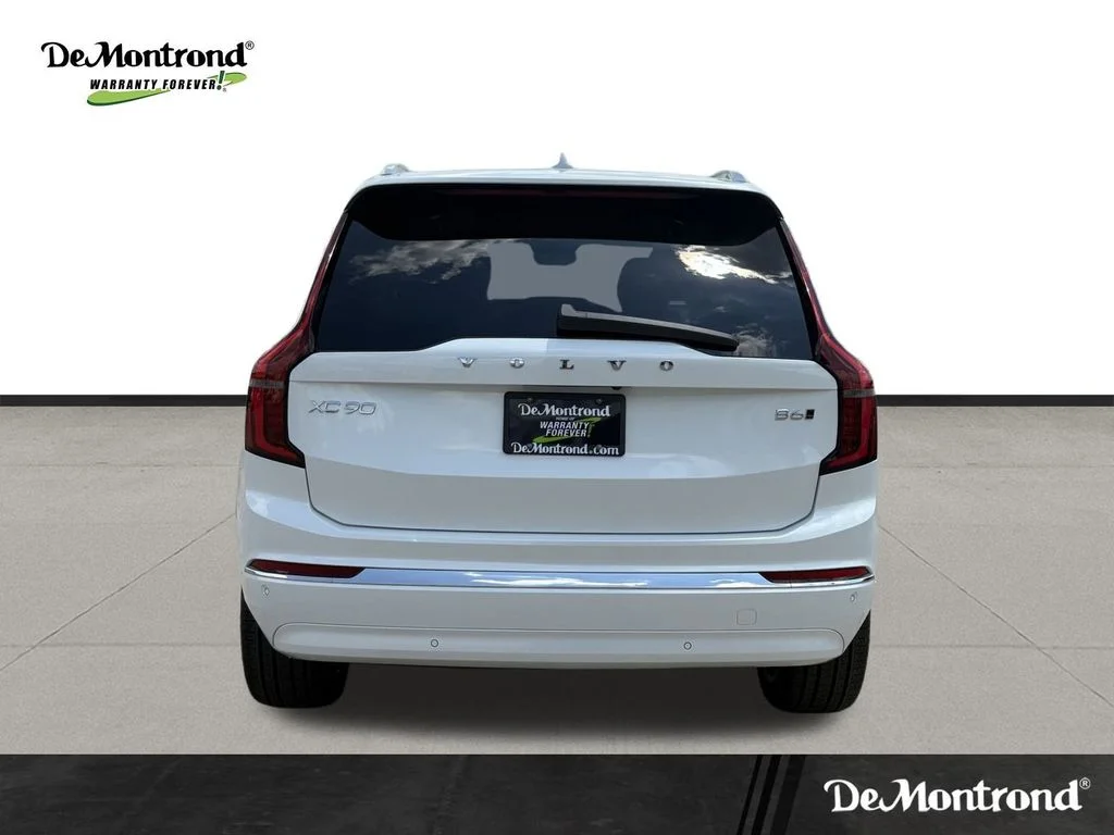 New 2026 Crystal White Volvo Ultra image 6