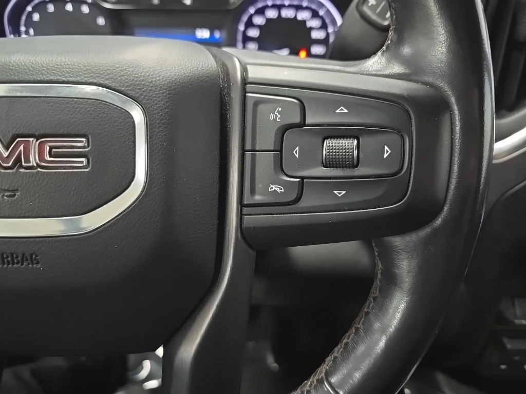Used 2019 Summit White GMC AT4 image 20