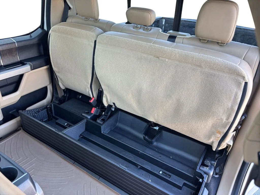 Used 2020 White Ford Lariat image 29