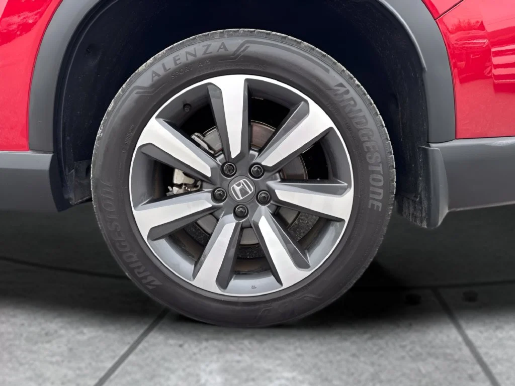 Used 2025 Red Honda Touring image 32