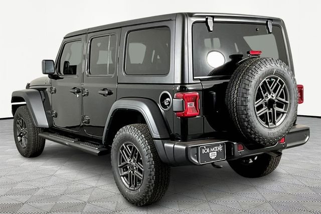 New 2026 Black Clear-Coat Exterior Paint Jeep Sport S image 4