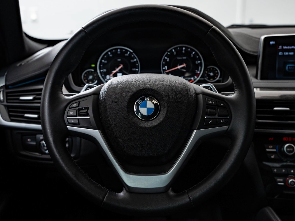 Used 2019 Mineral White Metallic BMW xDrive35i image 42
