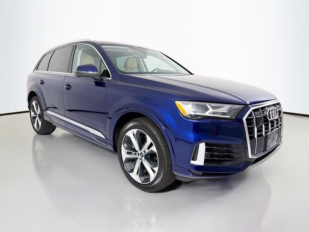 2023 Audi Q7 55 Premium Plus quattro Tiptronic's photo
