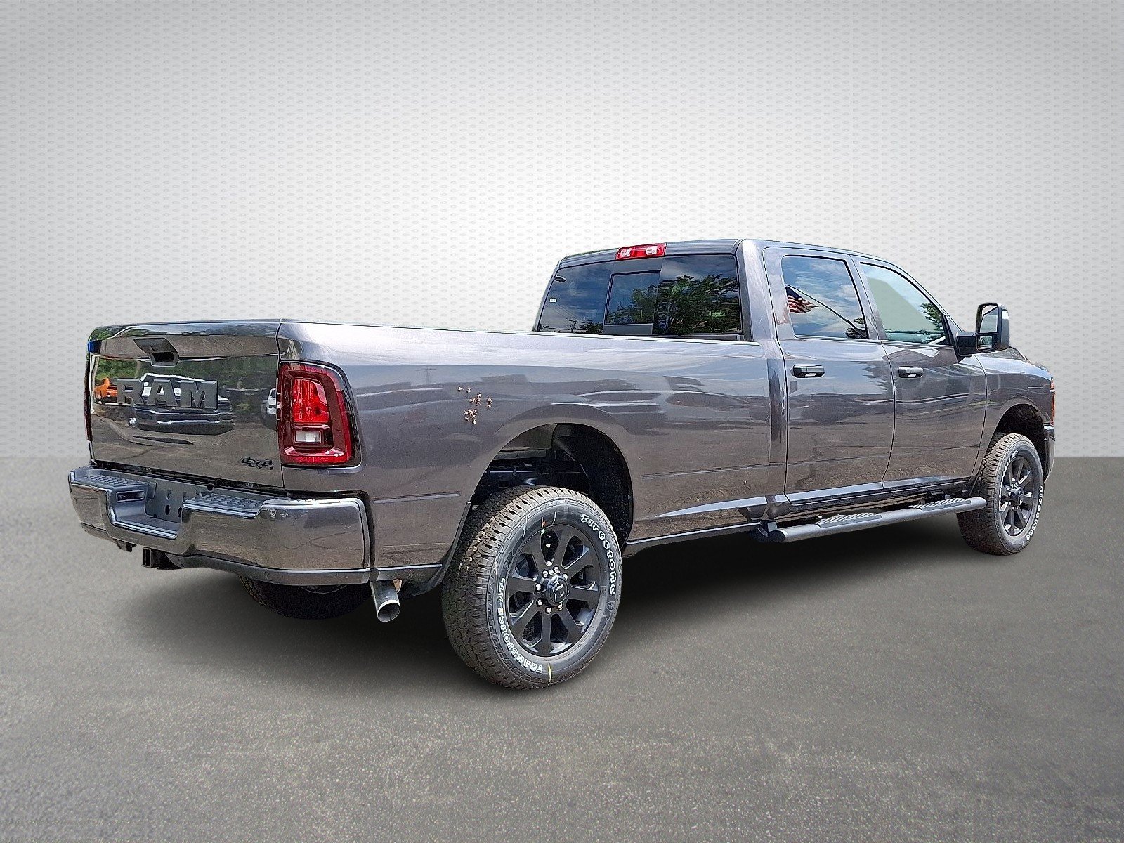 New 2026 Granite Crystal Metallic Clearcoat RAM Black Express Crew Cab 4x4 8" Box image 4