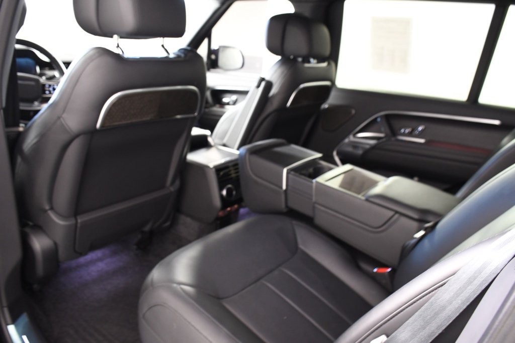 Used 2025 Santorini Black Metallic Land Rover Autobiography image 26