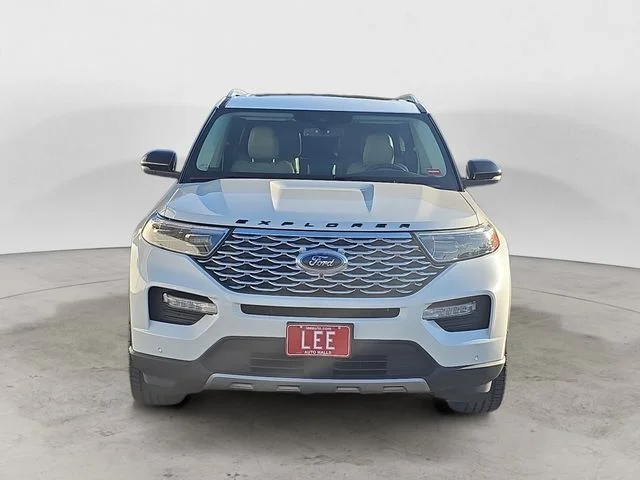 Used 2020 White Metallic Ford Platinum image 8