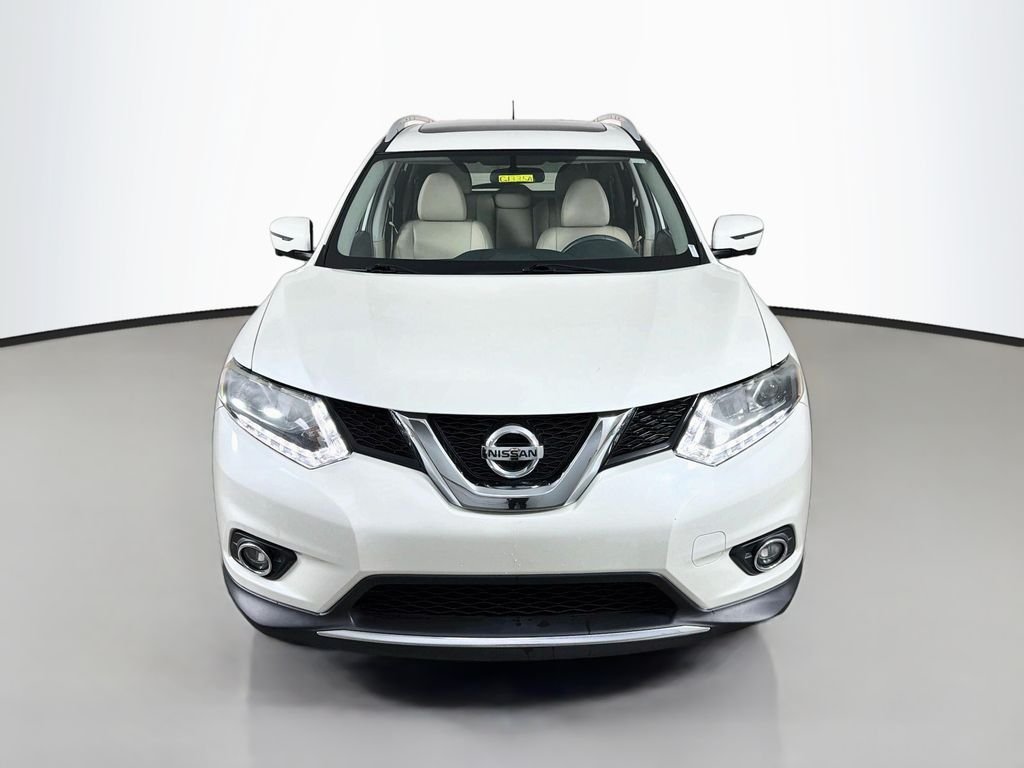 Used 2016 Pearl White Nissan SL image 2