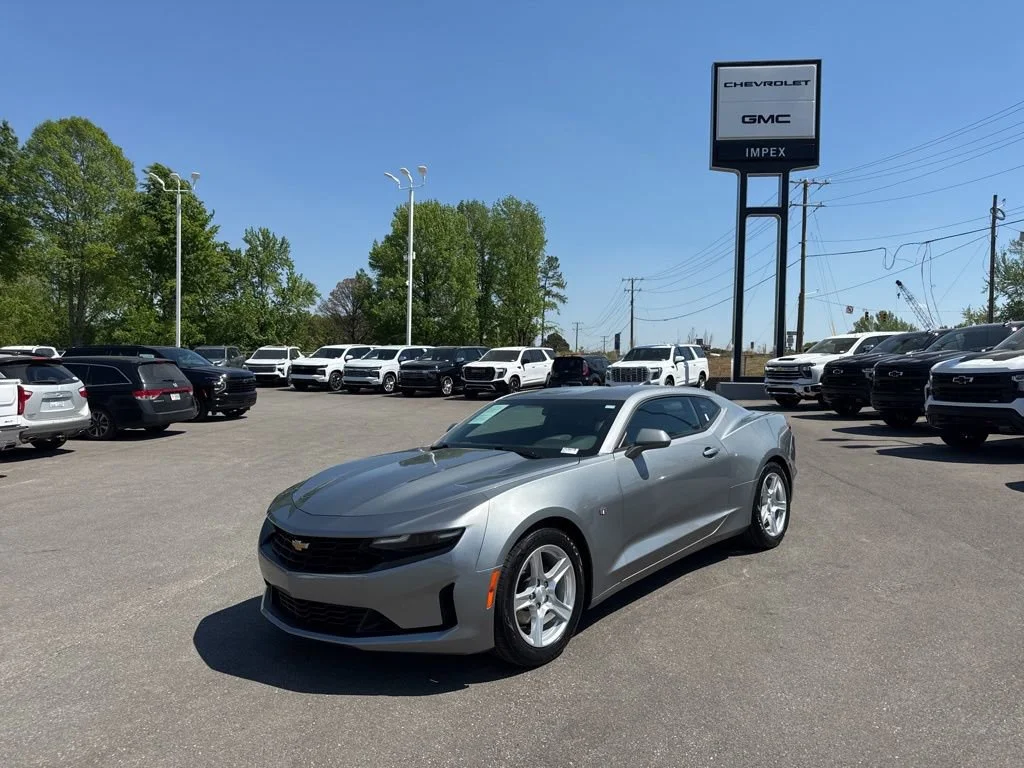 Sharkskin Metallic 2023 Chevrolet Camaro 1LT Coupe RWD Coupe Rear-Wheel Drive