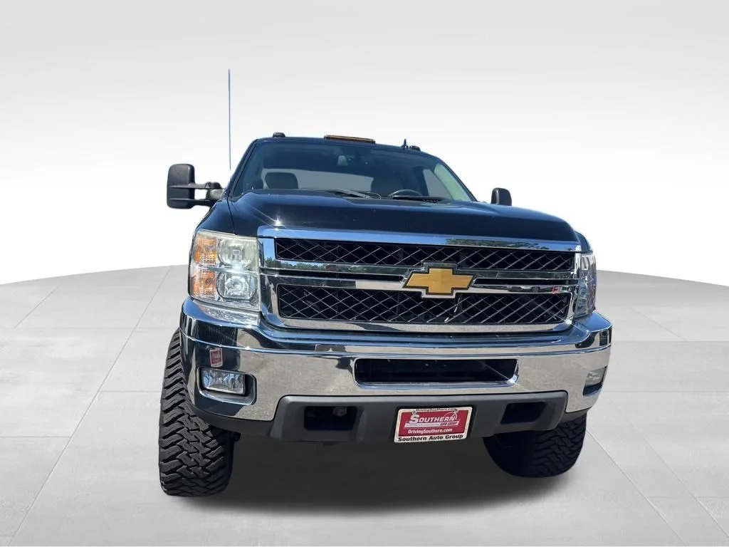 Used 2013 Black Chevrolet LTZ image 27