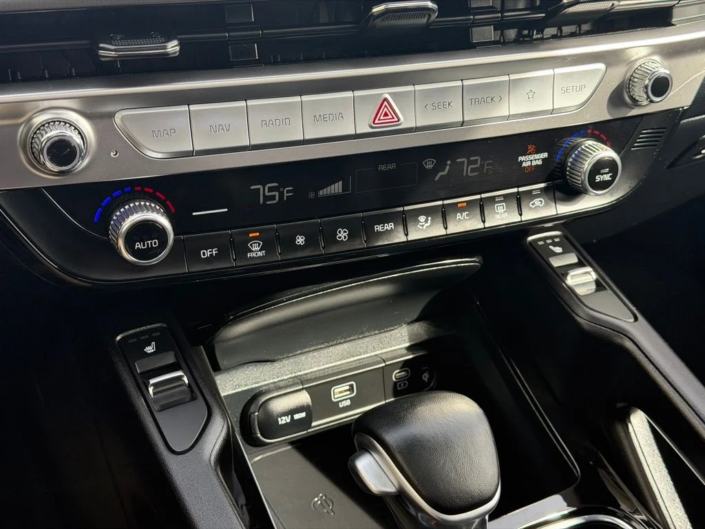 Used 2025 Black Kia S image 13