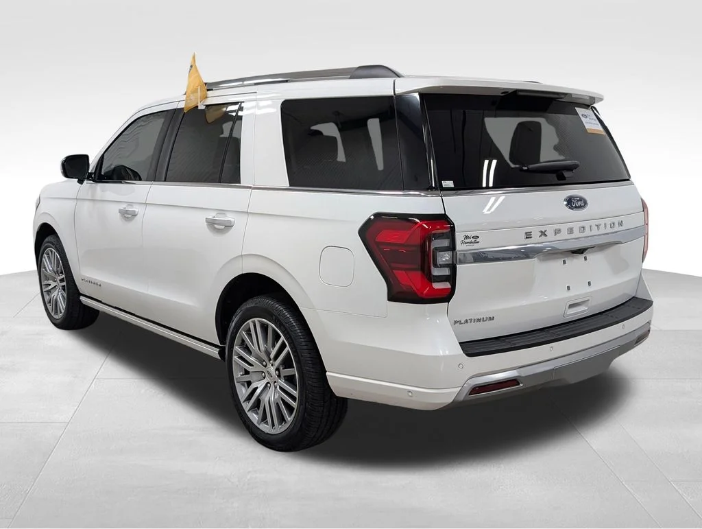 Certified Used 2024 Star White Ford Platinum image 30