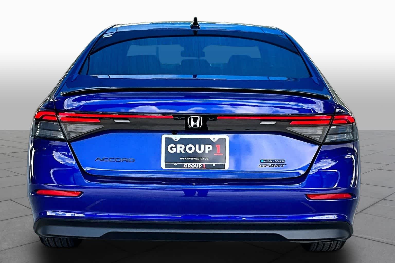New 2026 Still Night Pearl Honda Sport Hybrid image 4