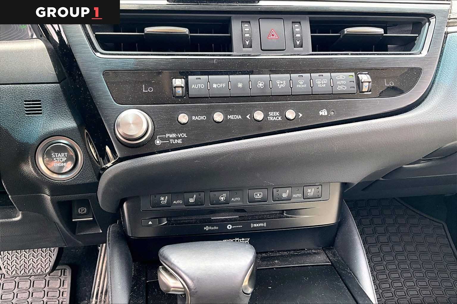 Used 2022 Iridium Lexus Luxury image 30
