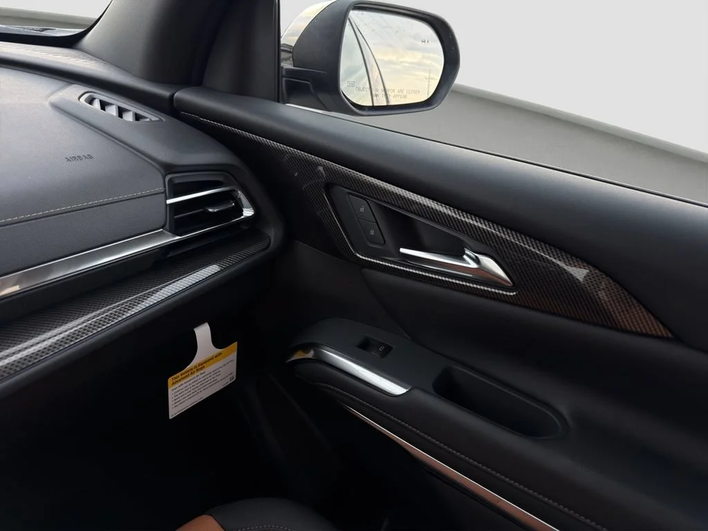 New 2027 Sterling Gray Metallic Chevrolet Z71 image 17
