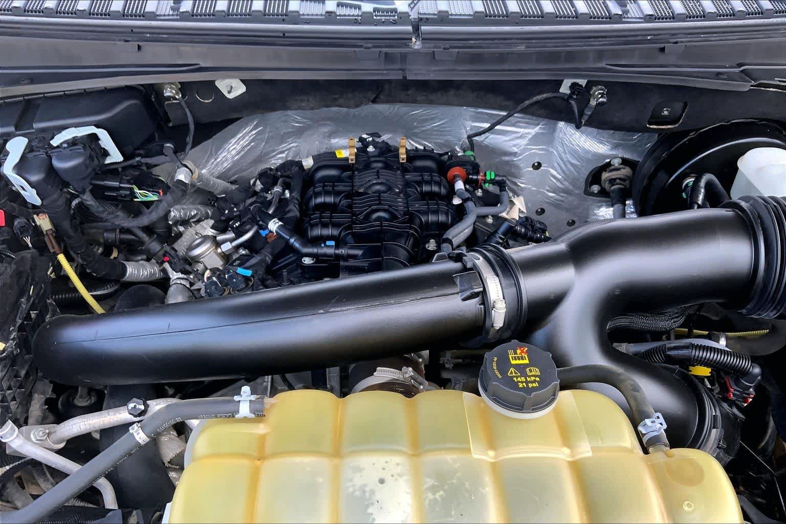 Used 2021 Magnetic Metallic Ford XLT image 30