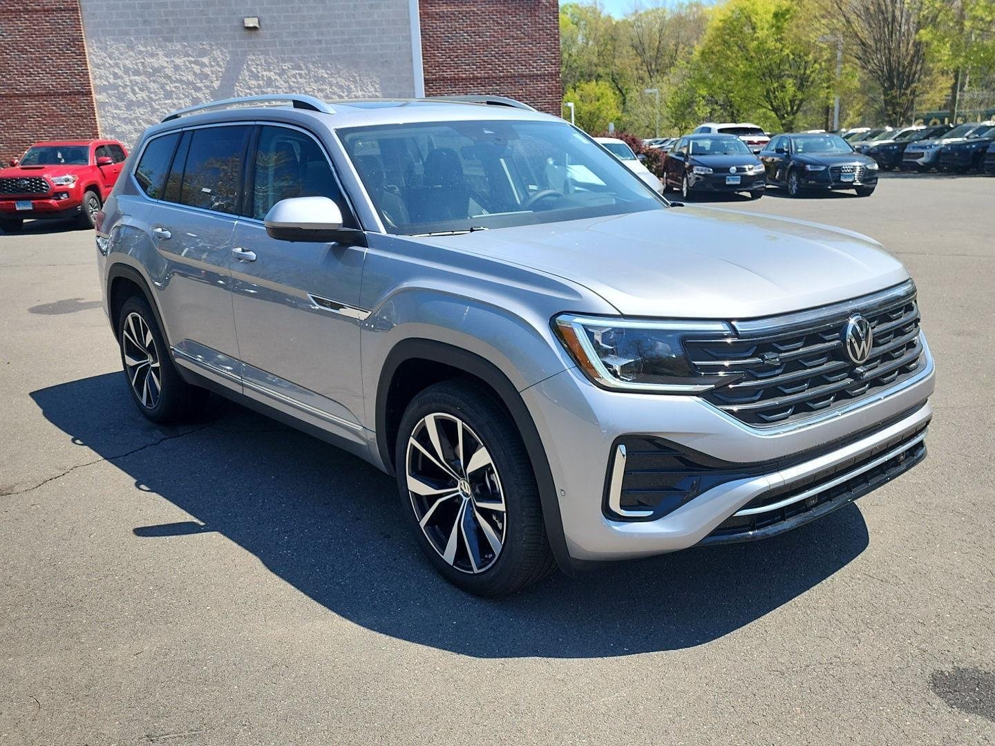 2026 Volkswagen Atlas SEL Premium R-Line - Photo 7