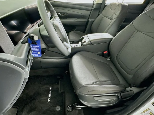New 2026 Hyundai TUCSON SE
