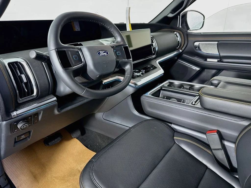 New 2027 Glacier Gray Metallic Tri-Coat Ford Tremor® image 9