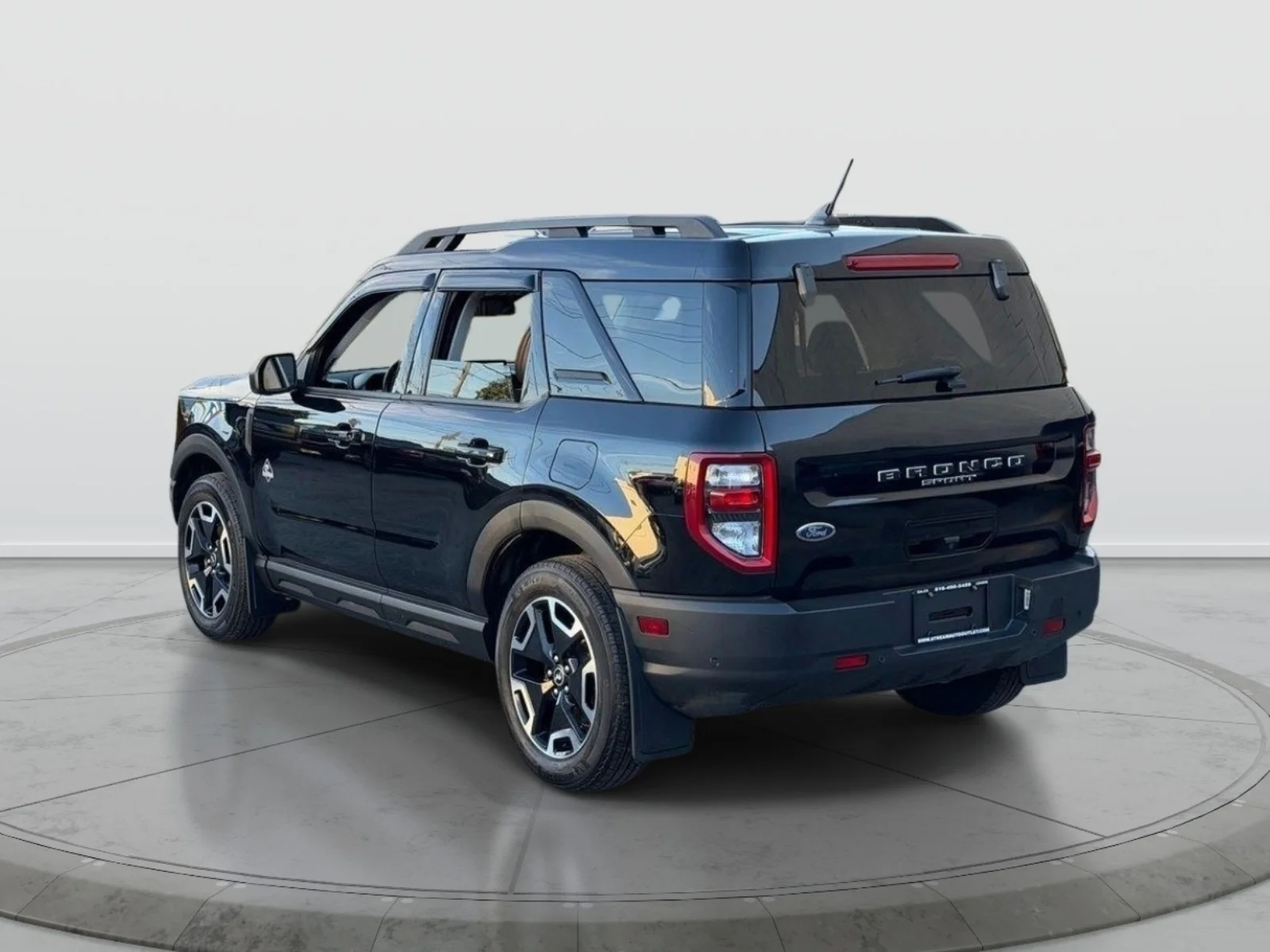 Used 2023 Black Ford Outer Banks image 4