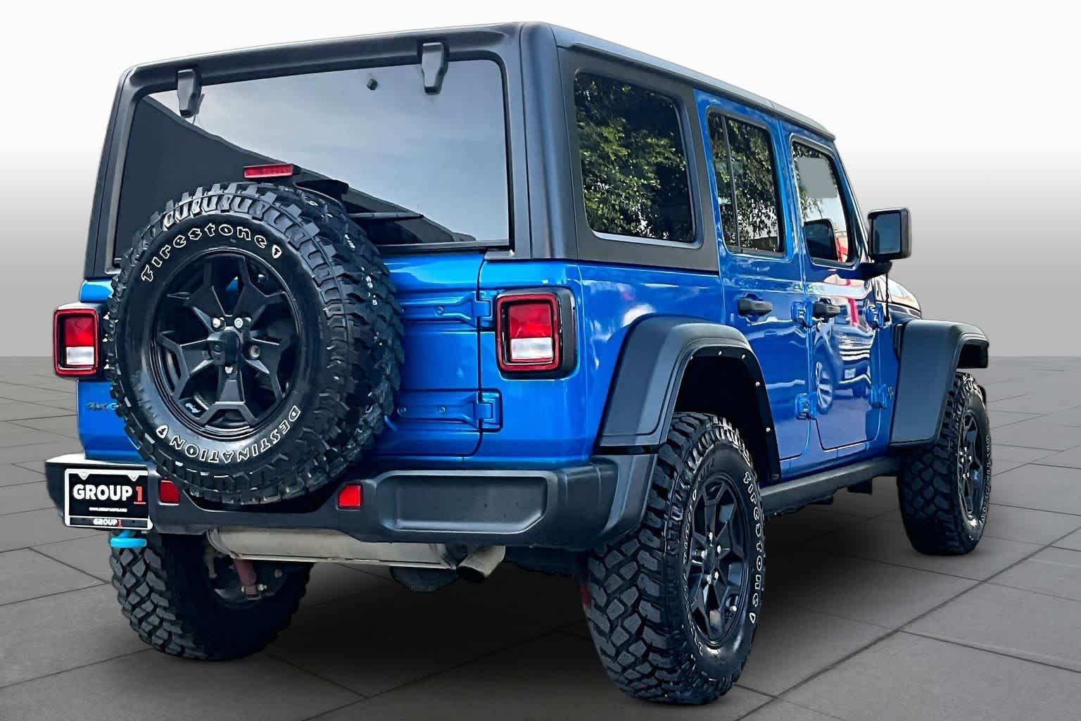 Used 2023 Hydro Blue Pearlcoat Jeep  image 12