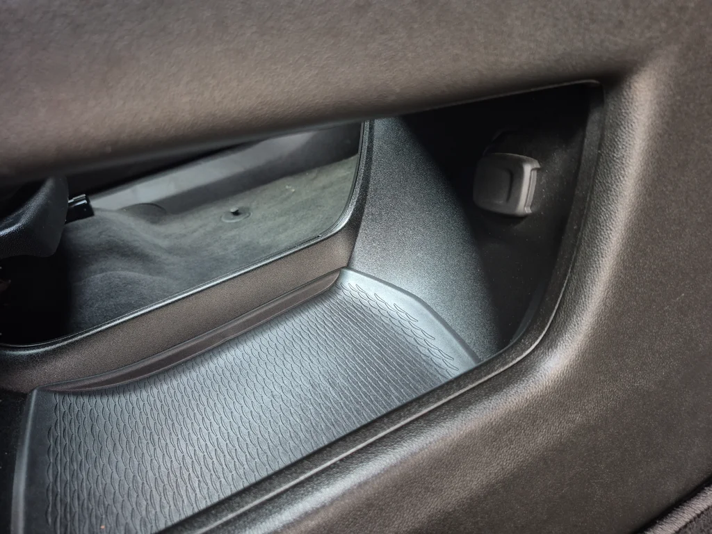 Used 2024 Silver Cadillac Sport image 27