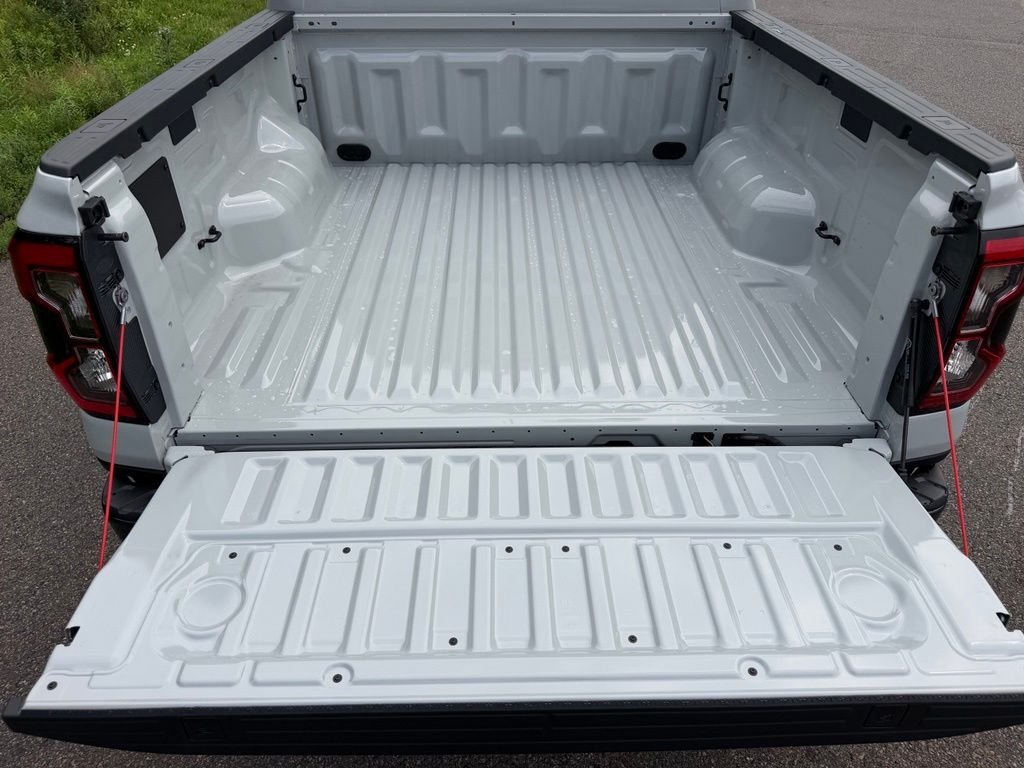 New 2026 Avalanche Ford XLT image 27