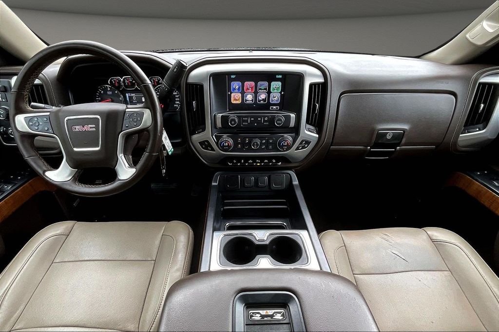 Used 2018 Black GMC SLT image 8