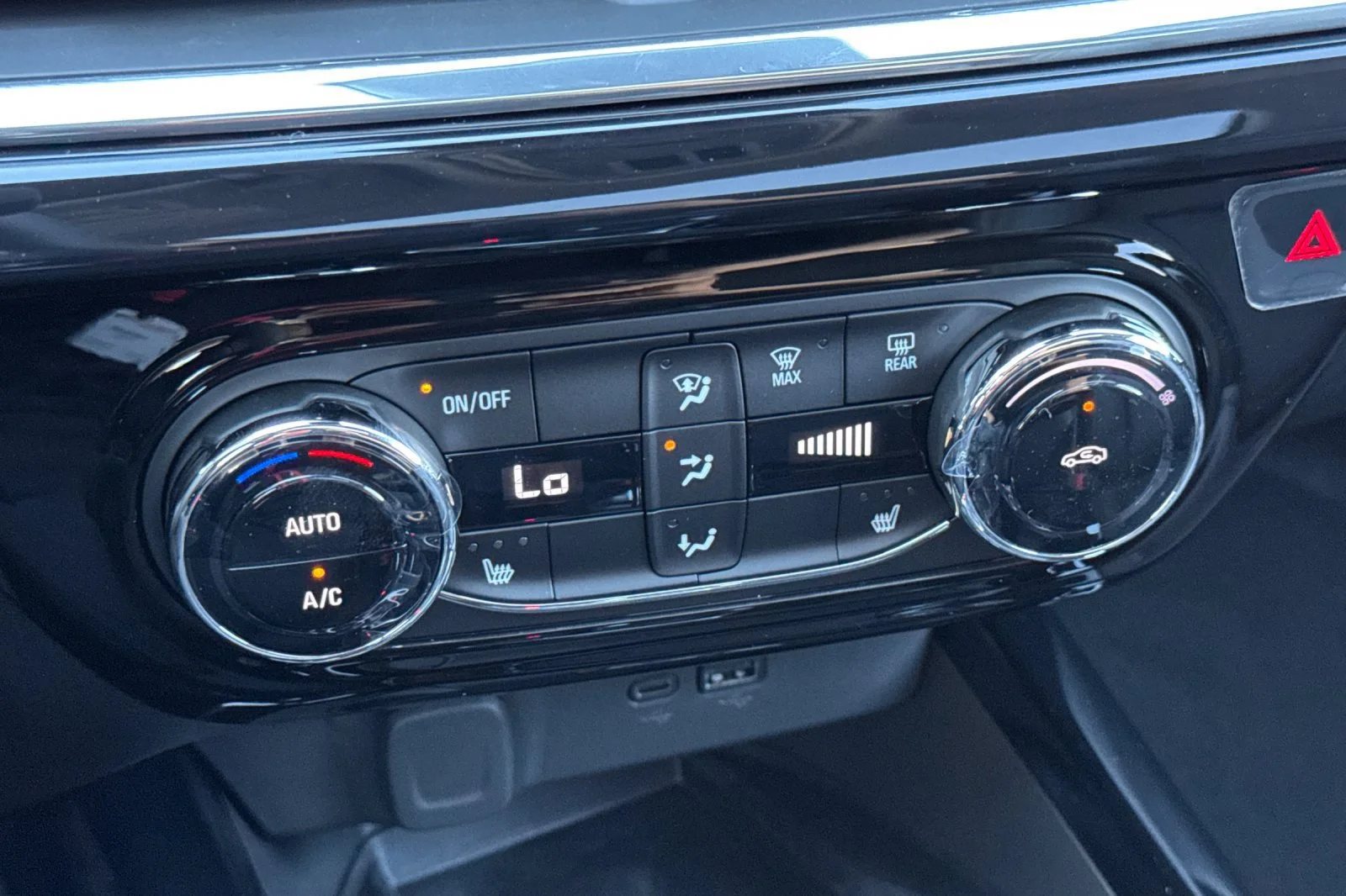 2026 Chevrolet Trax Activ - Photo 19