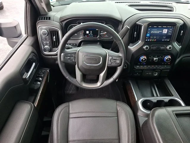 Used 2022 Silver GMC Denali image 10