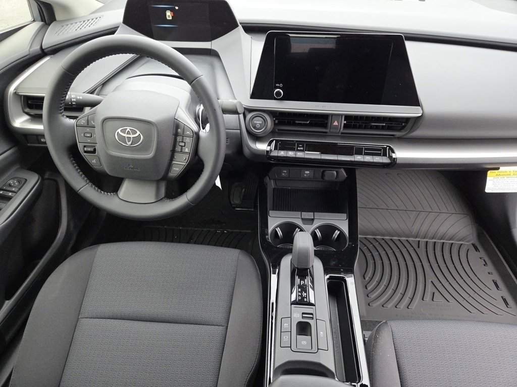 2026 Toyota Prius LE - Photo 25