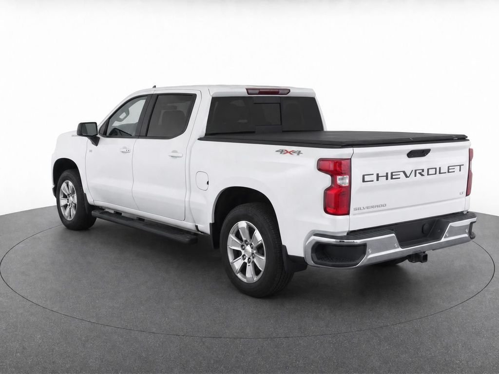 Used 2019 White Chevrolet LT image 3
