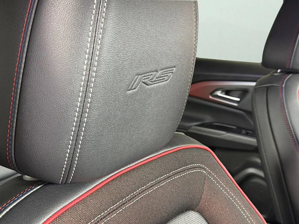 2024 Chevrolet Equinox EV RS - Photo 35