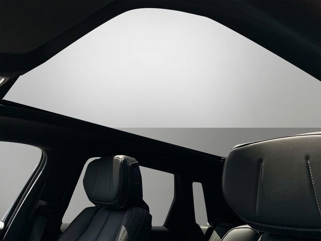 2025 Cadillac LYRIQ Luxury 1 - Photo 9