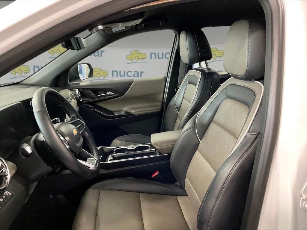 Used 2025 White Chevrolet LT image 10