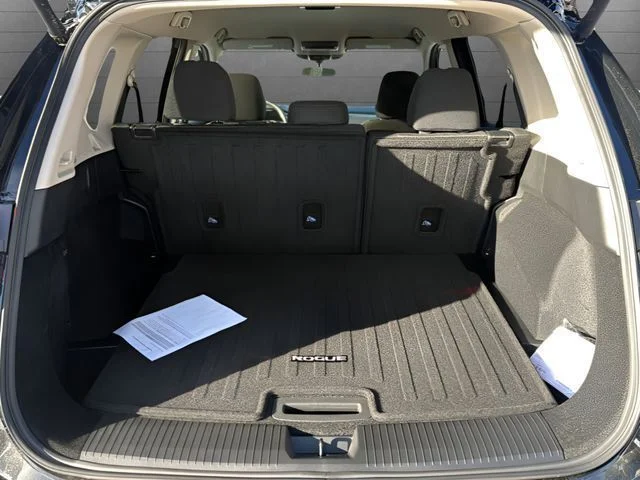 2026 Nissan Rogue SV - Photo 13