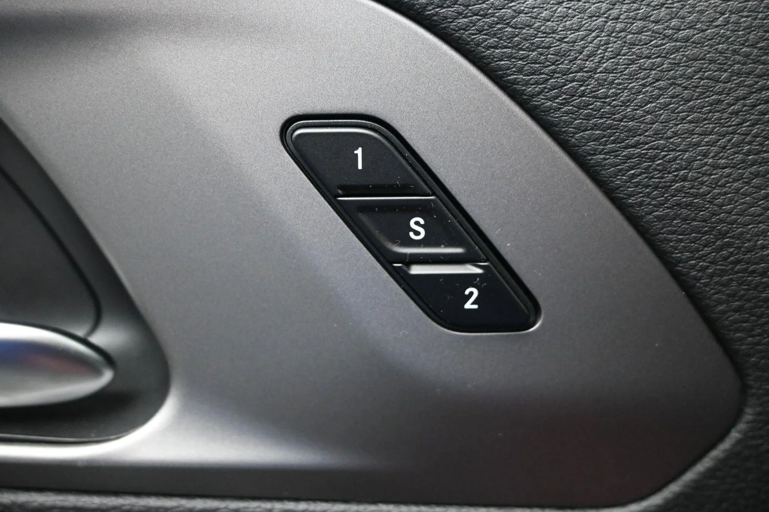 2027 Chrysler Pacifica Select - Photo 19