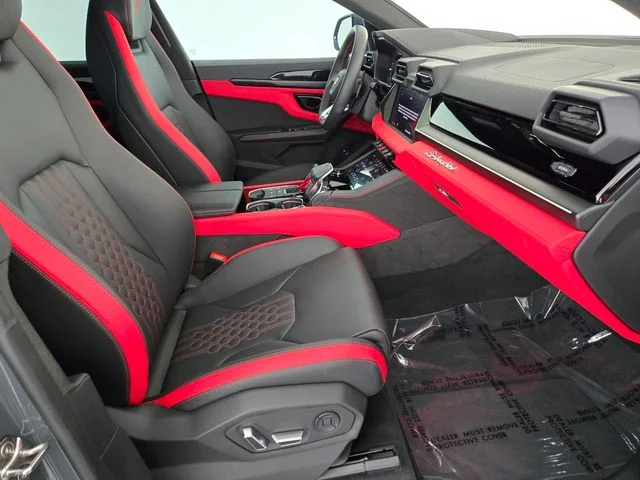 Used 2025 Gray Lamborghini SE image 3