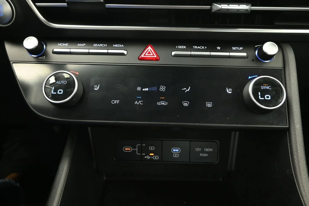 Certified Used 2025 White Hyundai SEL image 33