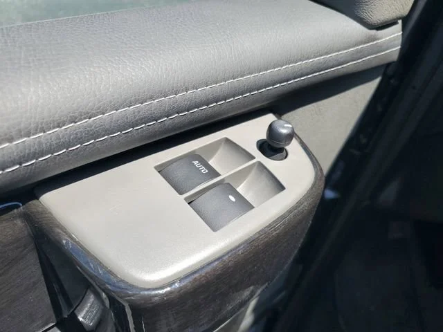 New 2026 Onyx Black GMC Work Van image 9