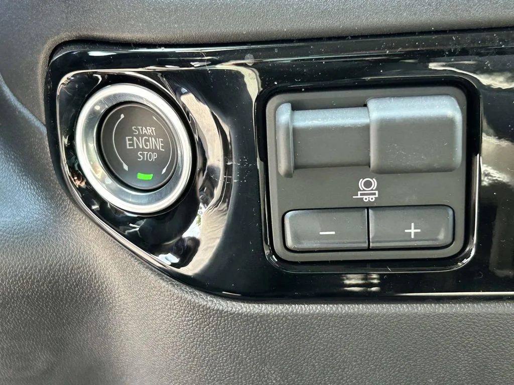 New 2026 Sterling Metallic GMC SLE image 21