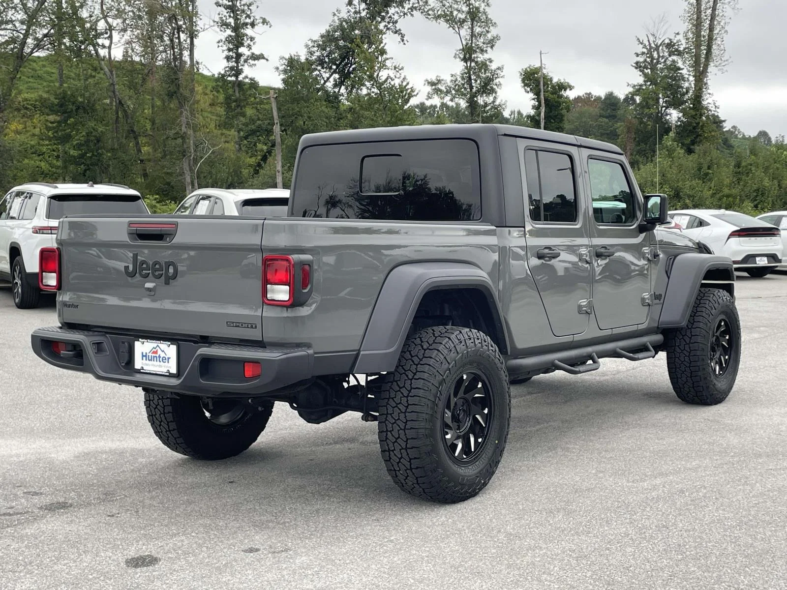 Used 2020 Sting-Gray Clearcoat Jeep Sport S image 27