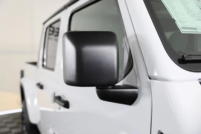 New 2026 Bright White Clearcoat Jeep 85th Anniversary Edition image 36