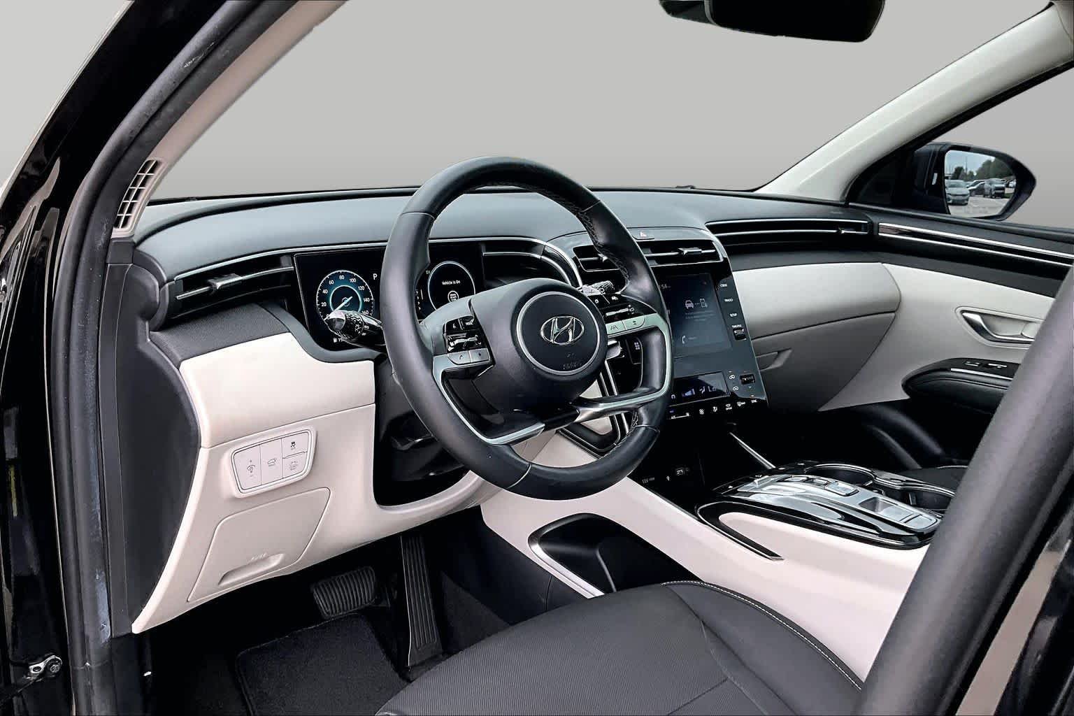 Used 2022 Phantom Black Hyundai SEL Convenience image 16