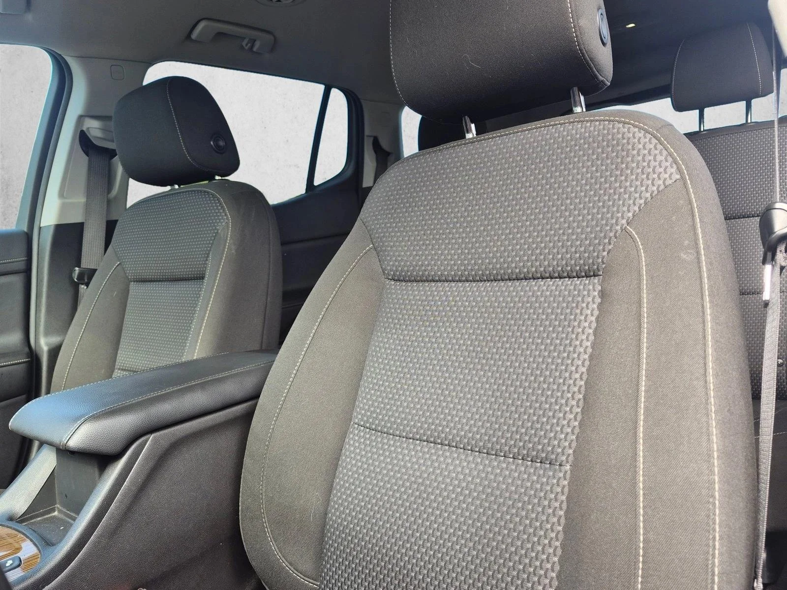 Used 2020 Summit White GMC SLE image 9