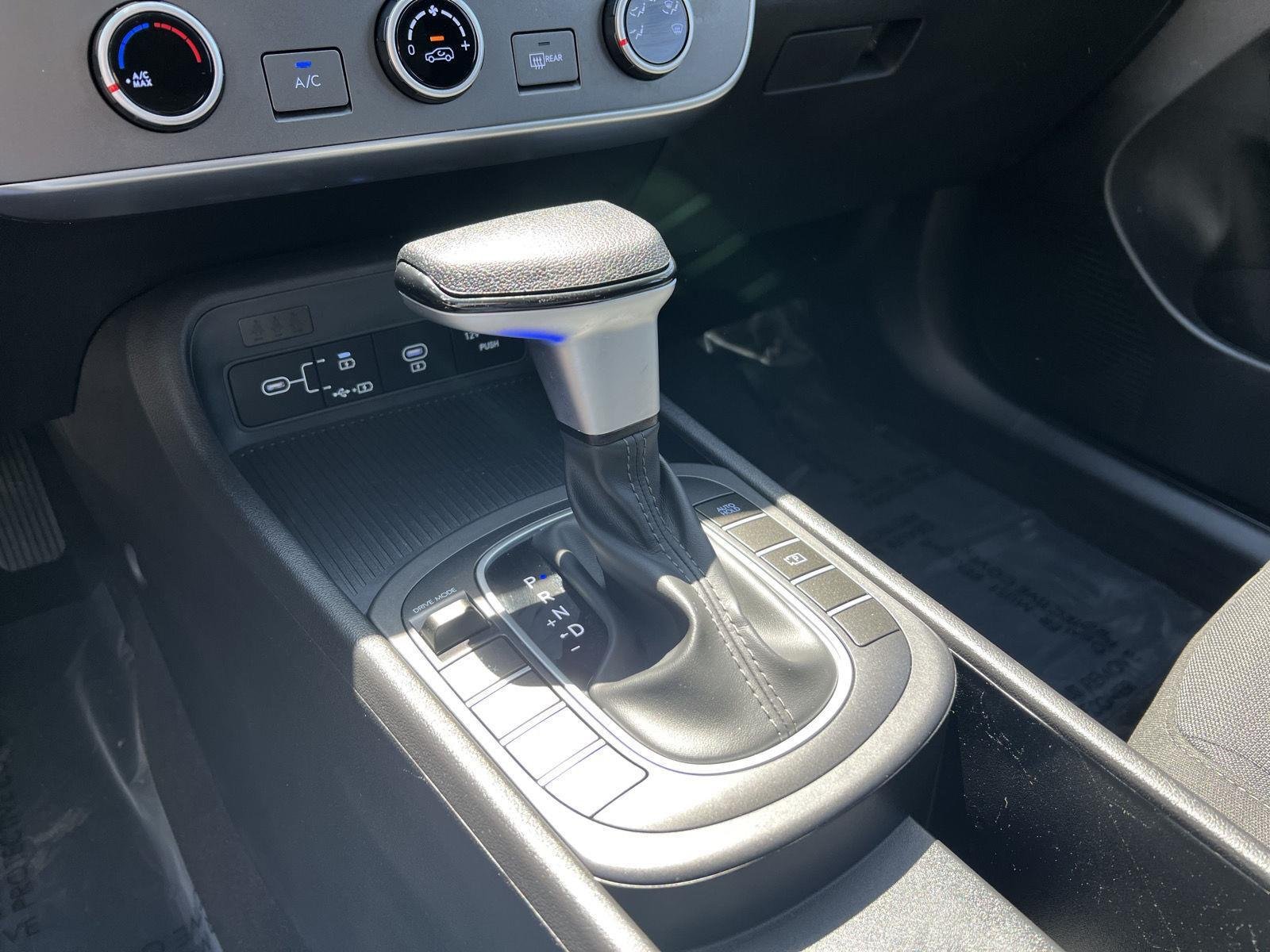 New 2026 Neoteric Yellow Hyundai SE image 37