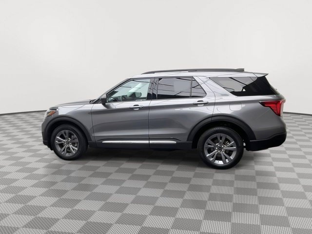 Used 2025 Carbonized Gray Ford Active image 41