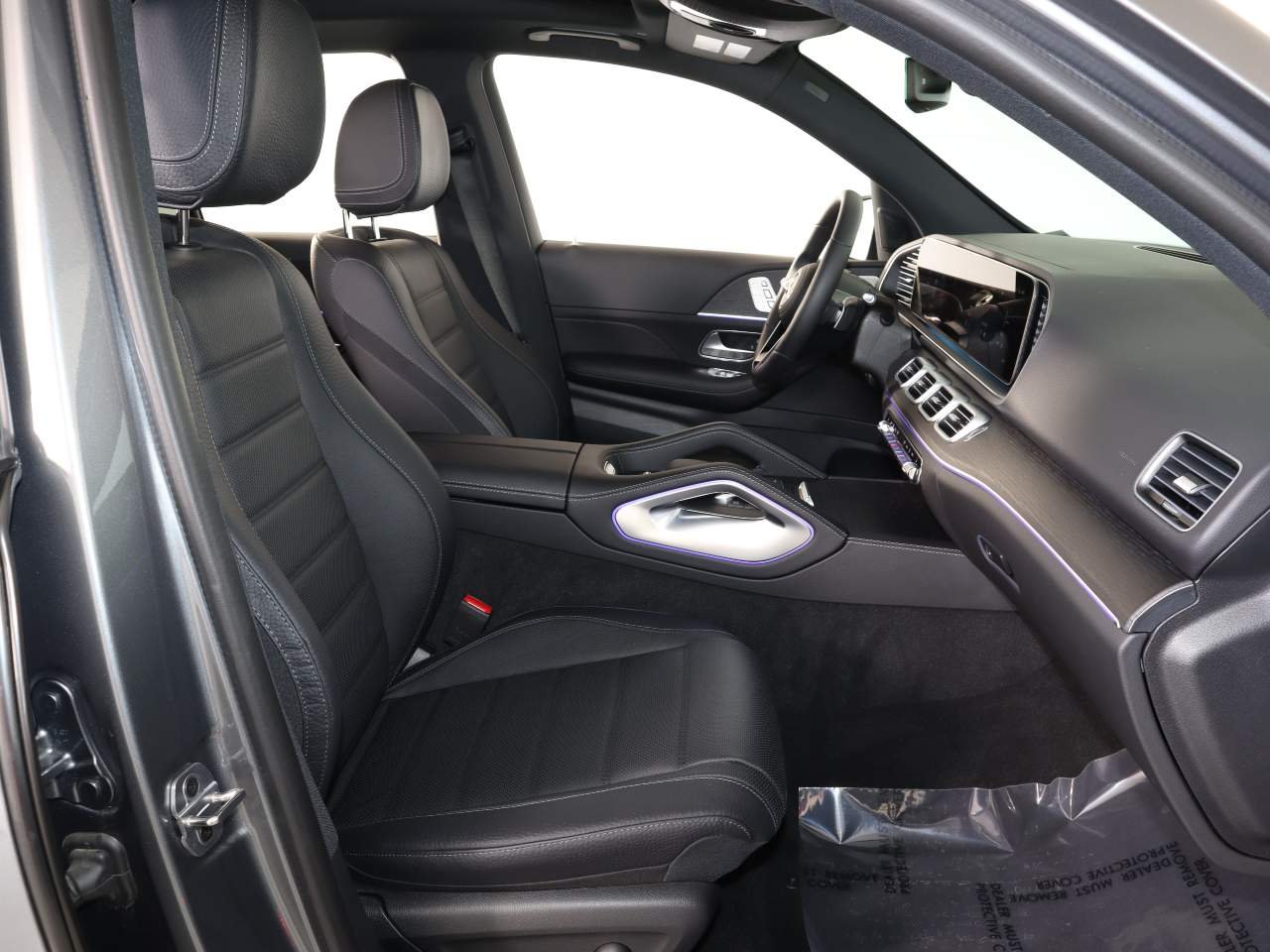 Used 2025 Grey Mercedes-Benz GLE 580 4MATIC® image 15